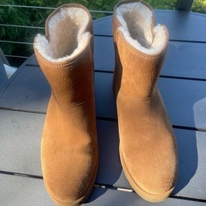 Ugg women boots